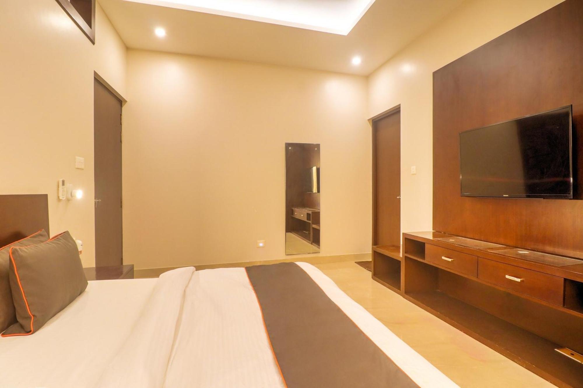 Townhouse Amaraa Farms Near Lulu Hypermarket Lucknow Exterior photo